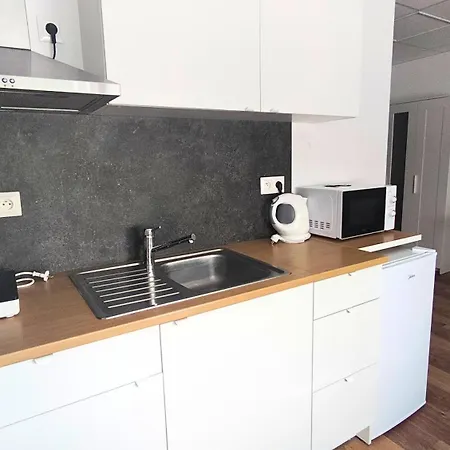 Dimael Hostel&apartments Aparthotel 3*