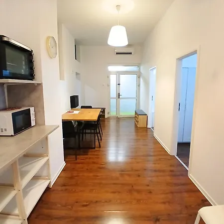 Aparthotel Dimael Hostel&apartments 3*