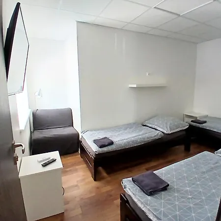 Dimael Hostel&apartments Aparthotel 3*