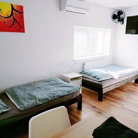 Dimael Hostel&apartments Aparthotel Pressburg