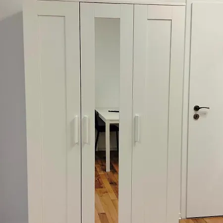 Dimael Hostel&apartments Aparthotel