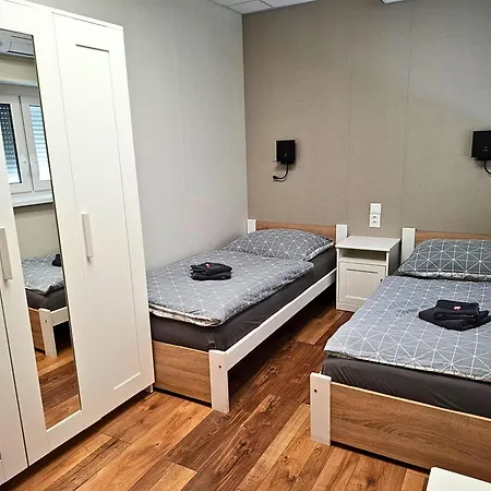 Dimael Hostel&apartments