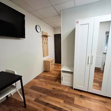 Dimael Hostel&apartments Aparthotel 3*