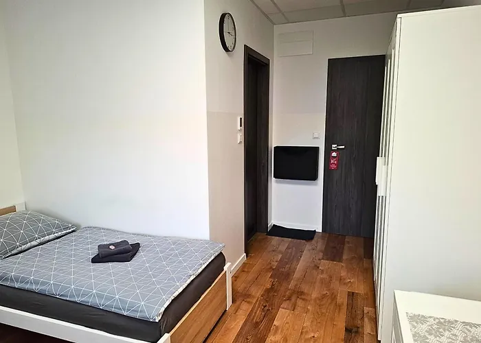 Dimael & Aparthotel 3*